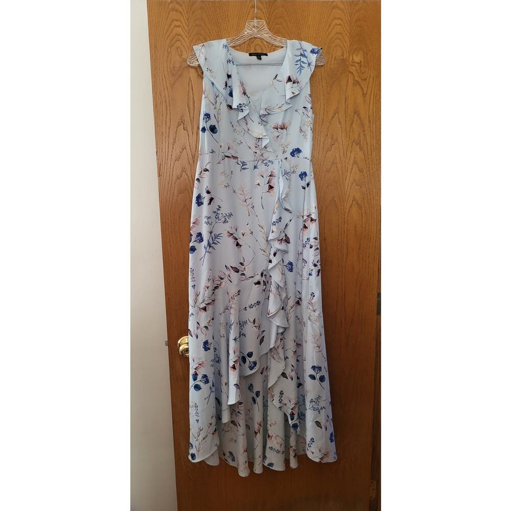 Banana Republic Beautiful Blue Floral Ruffle-Wrap Maxi Dress EUC Size 8 Spring